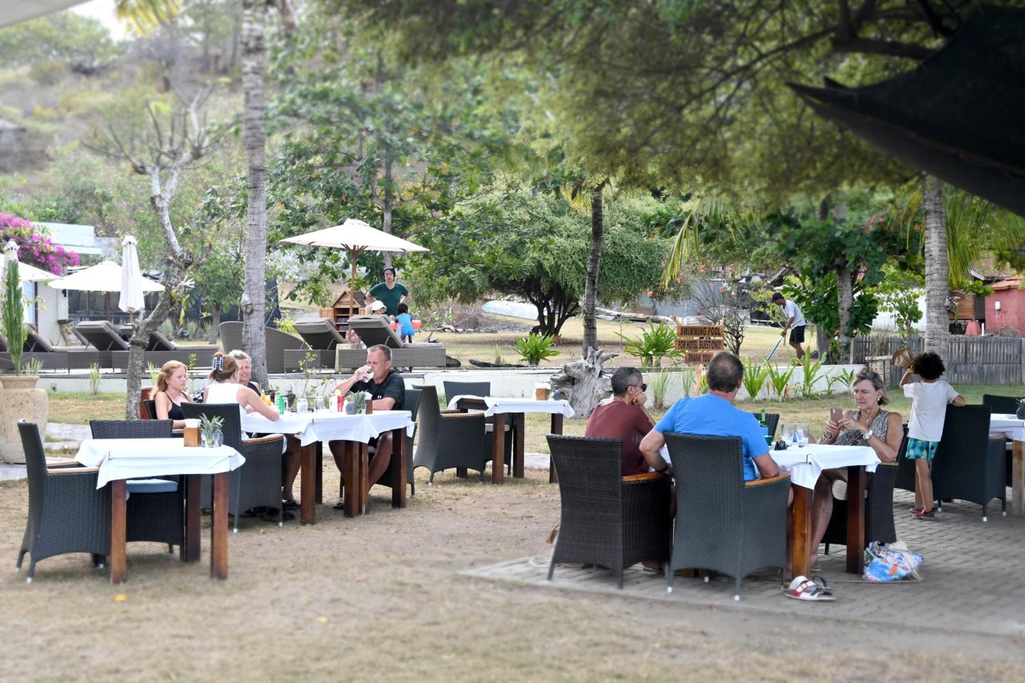 Kokomo Resort Gili Gede מראה חיצוני תמונה