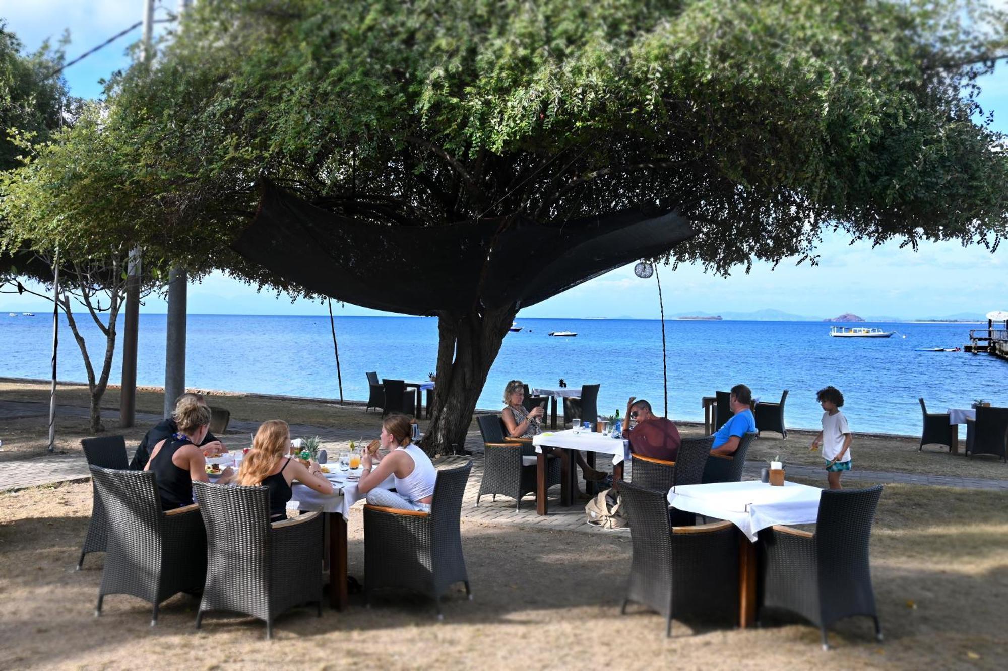 Kokomo Resort Gili Gede מראה חיצוני תמונה